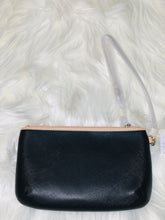 Load image into Gallery viewer, Coach Wristlet